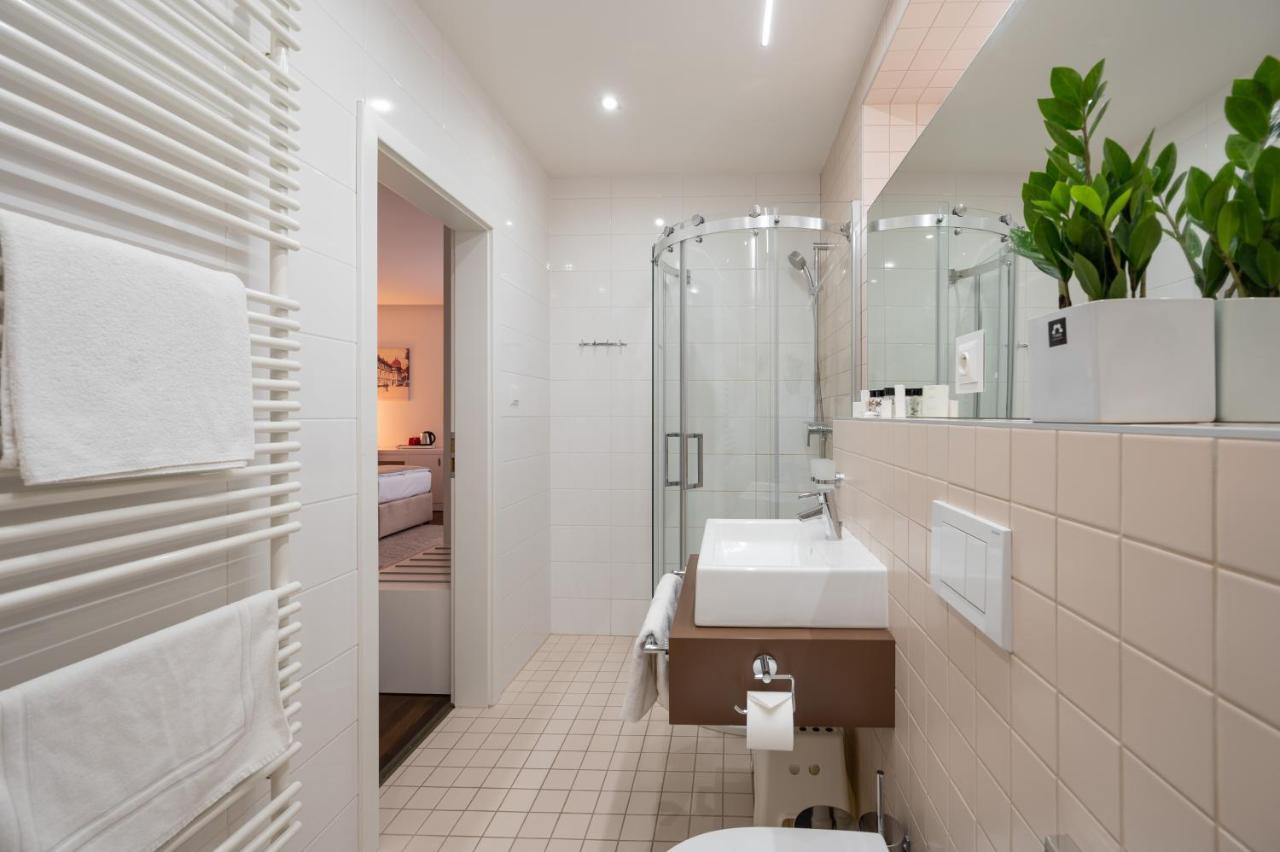 Hotel Vila Viola Luhacovice Bagian luar foto