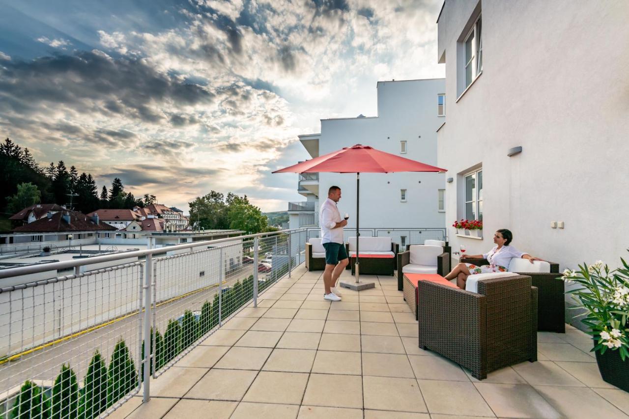 Hotel Vila Viola Luhacovice Bagian luar foto